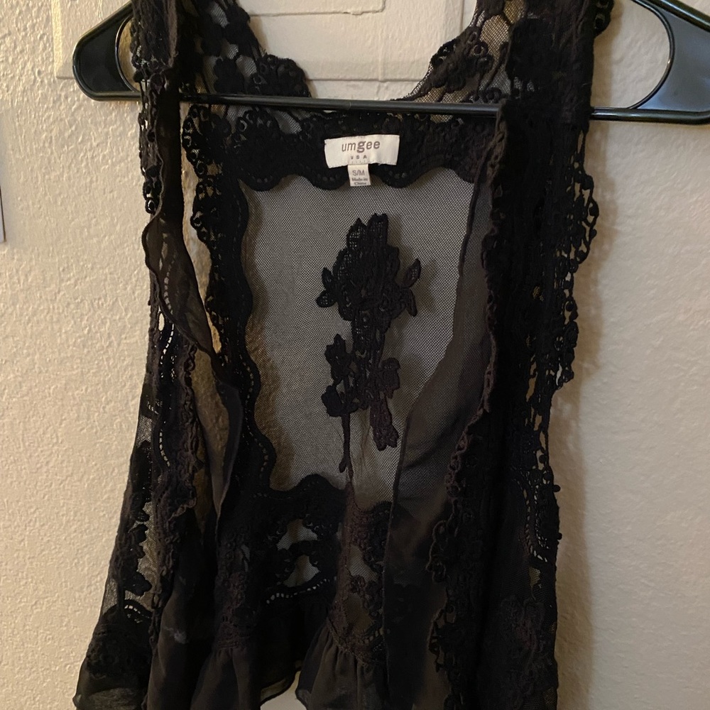 Black Vest - Picture 3 of 6